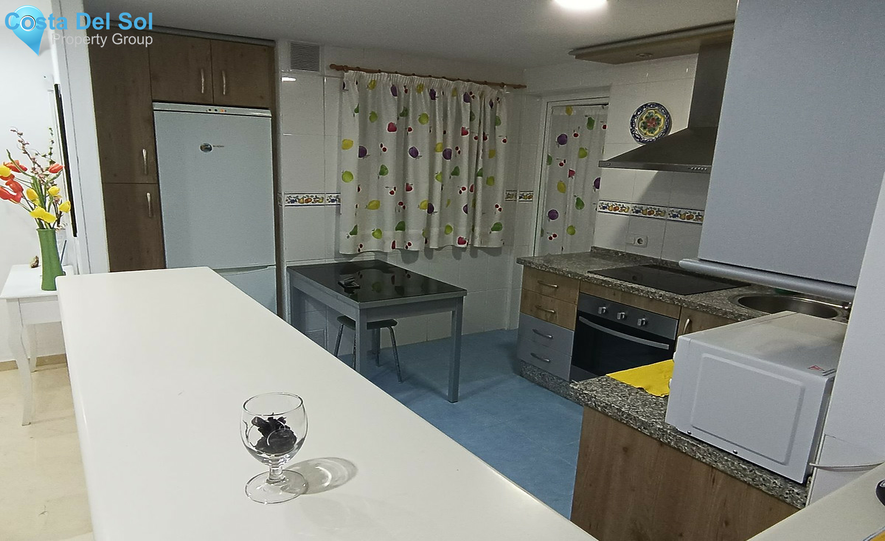 Middle Floor Apartment in Estepona-1500256