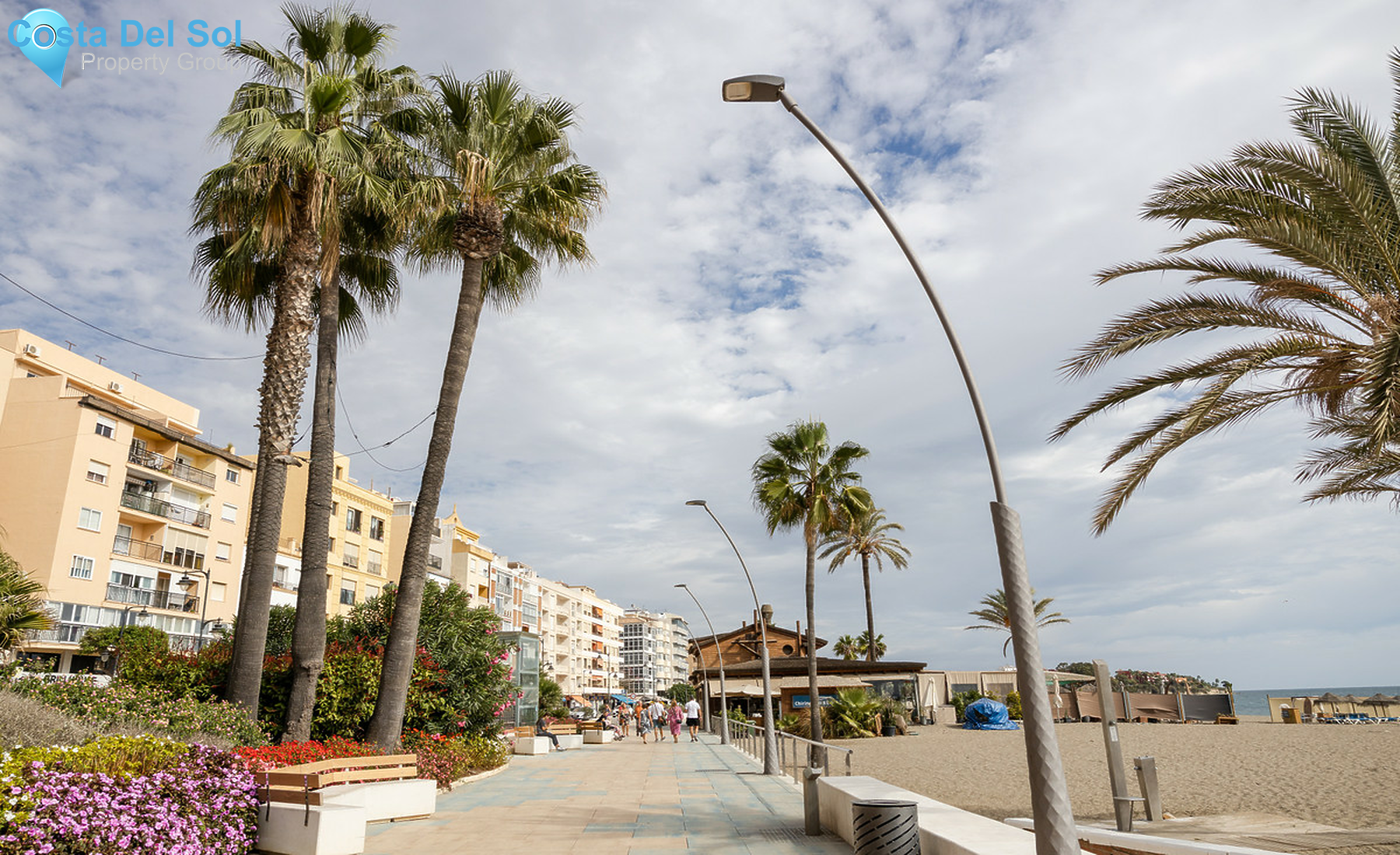 Middle Floor Apartment in Estepona-1503779