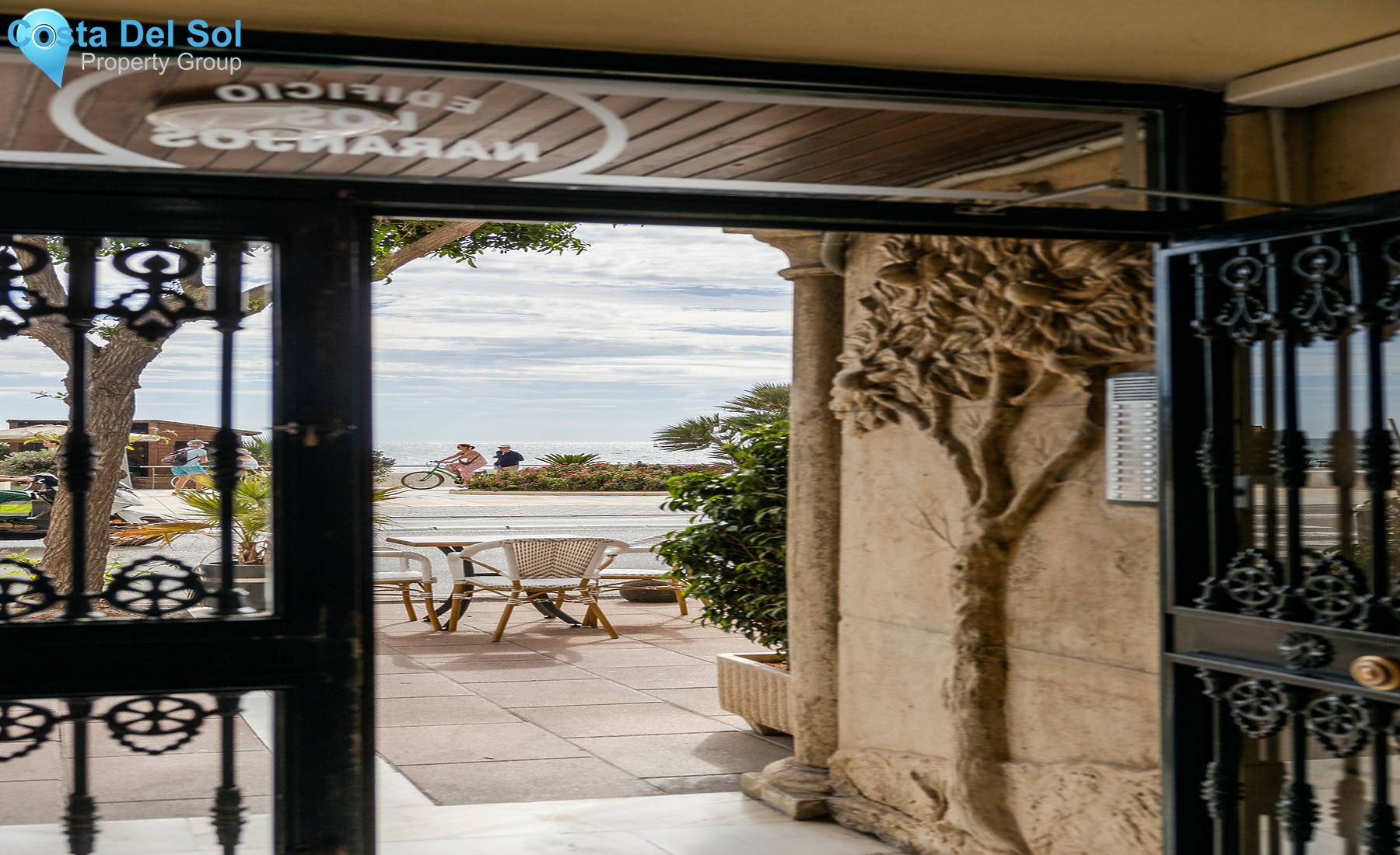 Middle Floor Apartment in Estepona-1503774