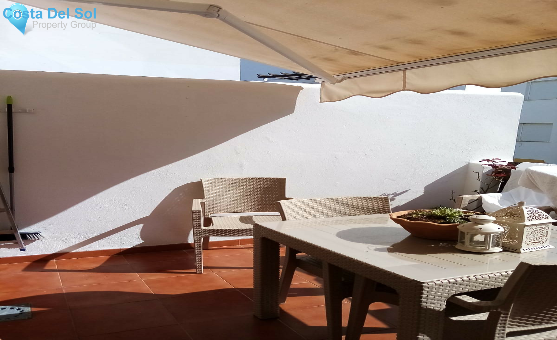 Middle Floor Apartment in Estepona-1507189
