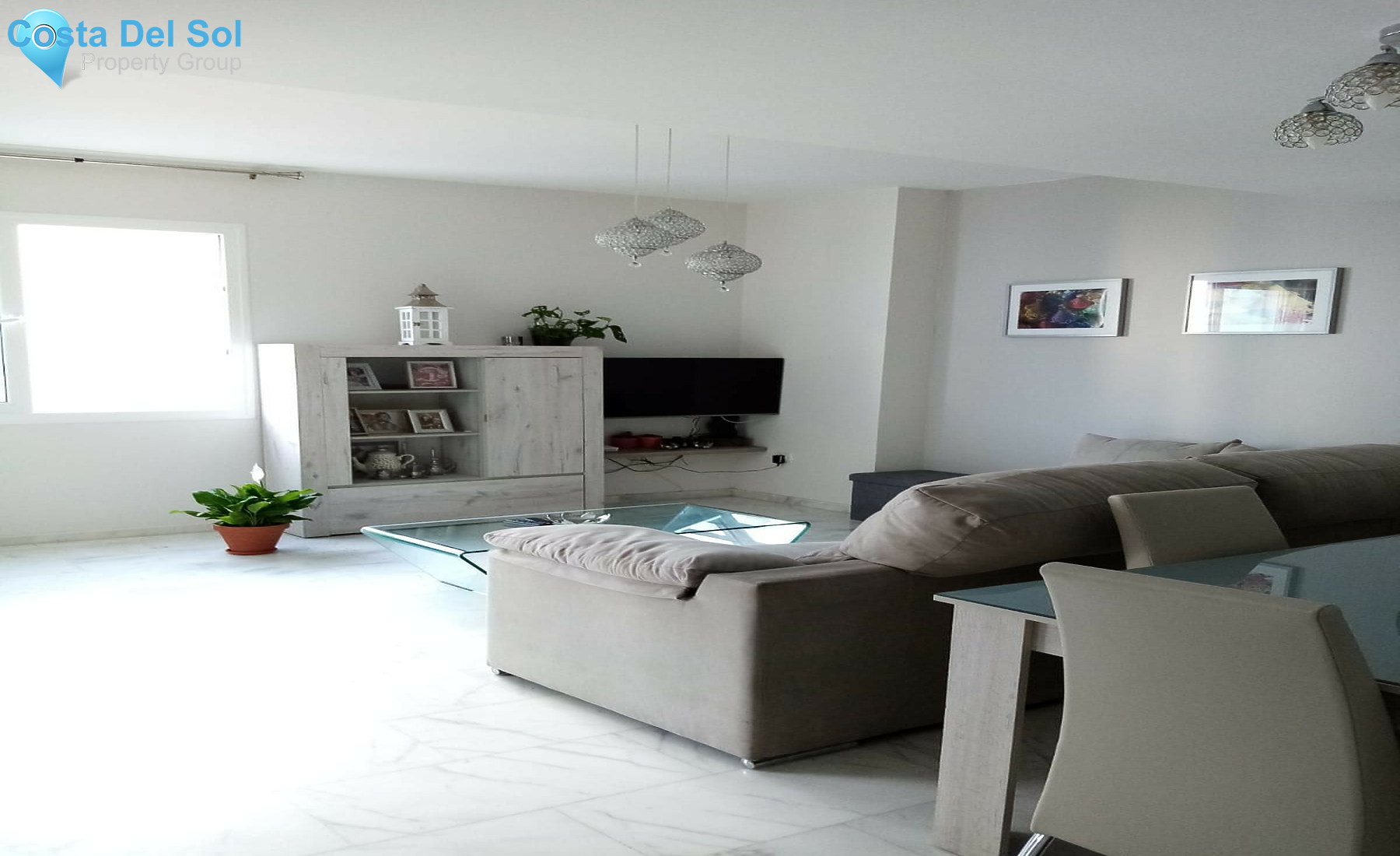 Middle Floor Apartment in Estepona-1507179