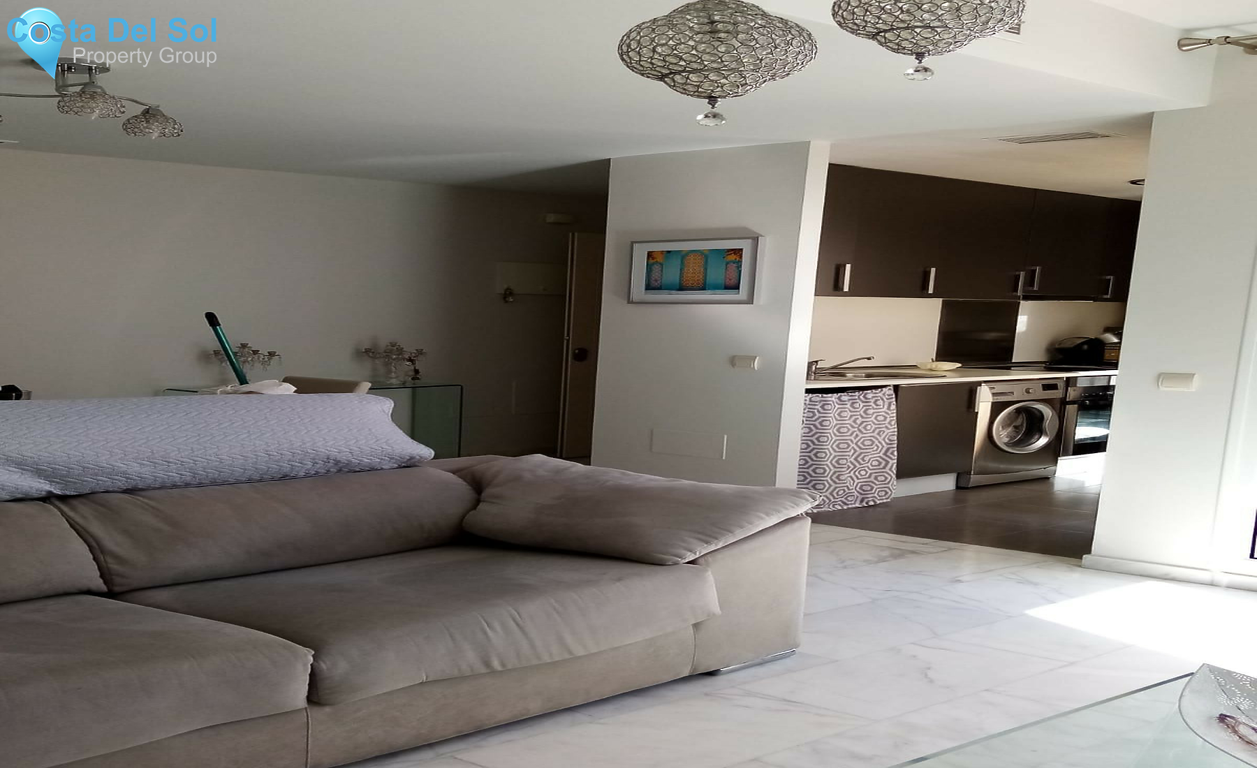Middle Floor Apartment in Estepona-1507183