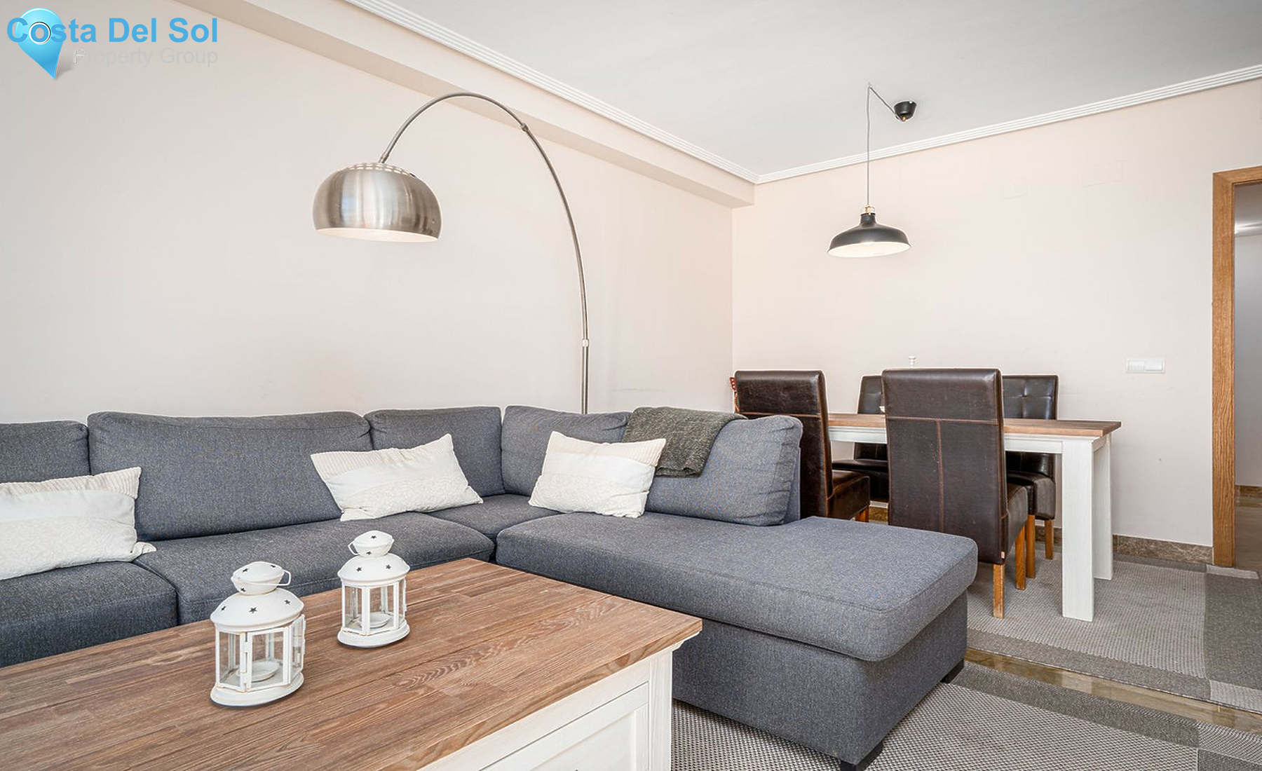 Middle Floor Apartment in Estepona-1523927
