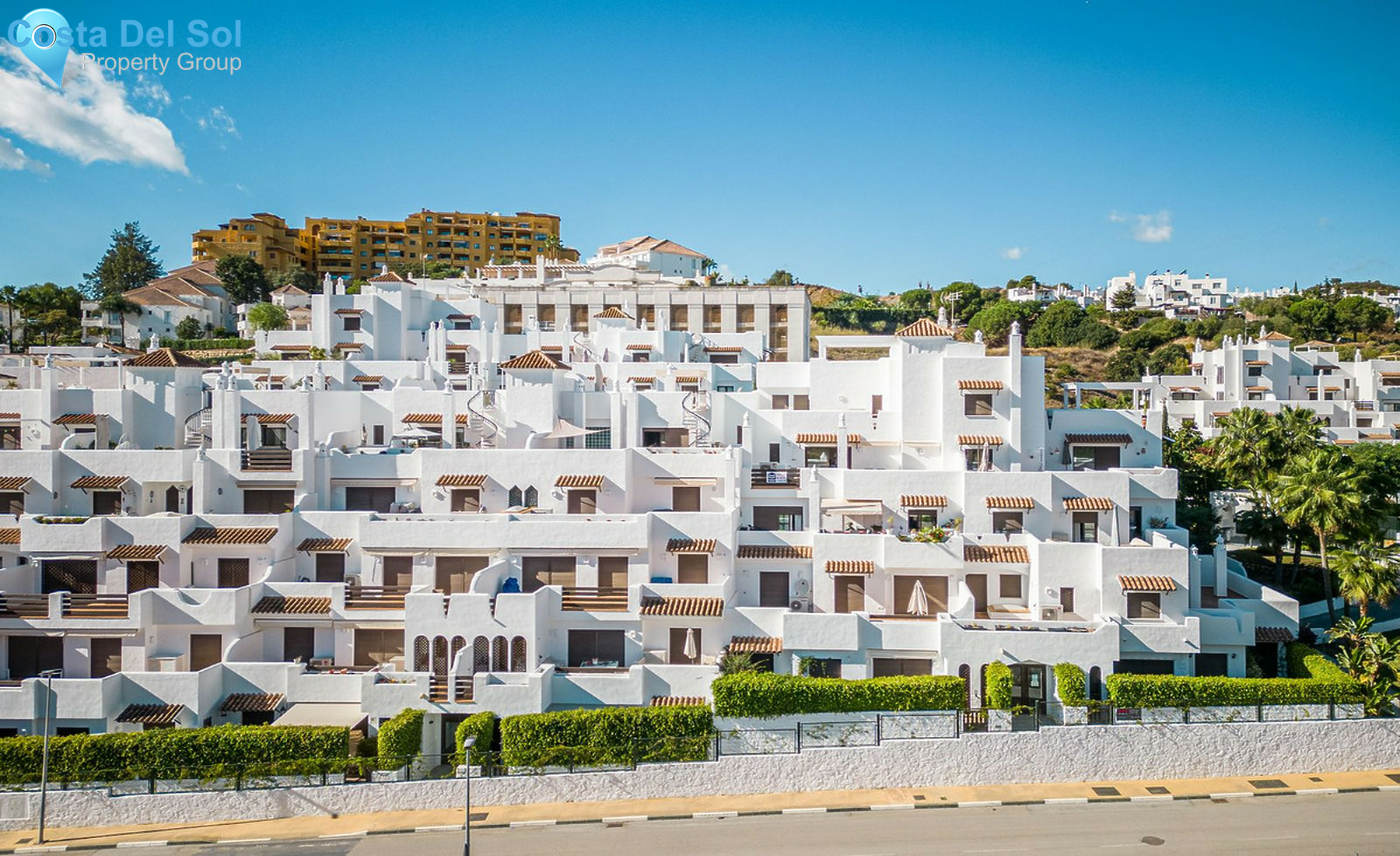 Middle Floor Apartment in Estepona-1523915