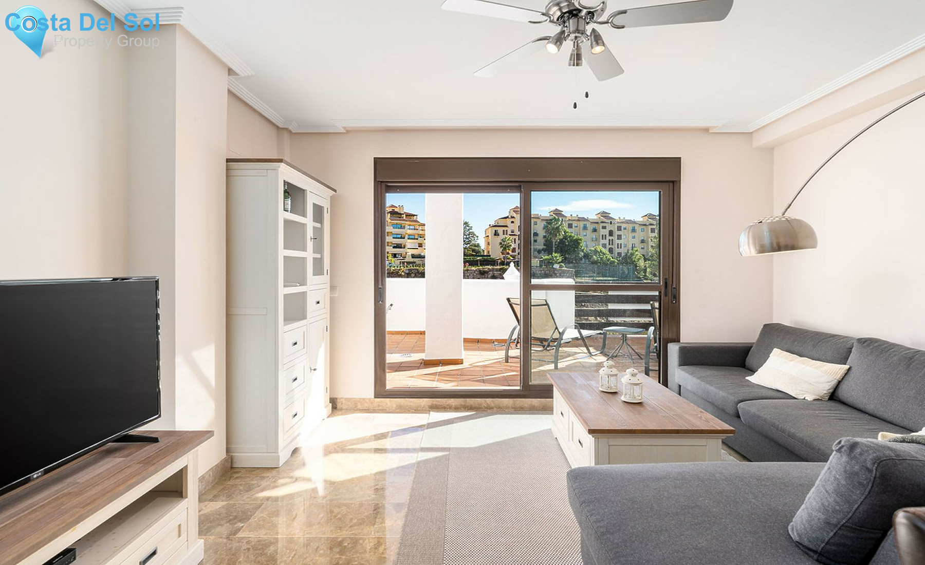 Middle Floor Apartment in Estepona-1523918