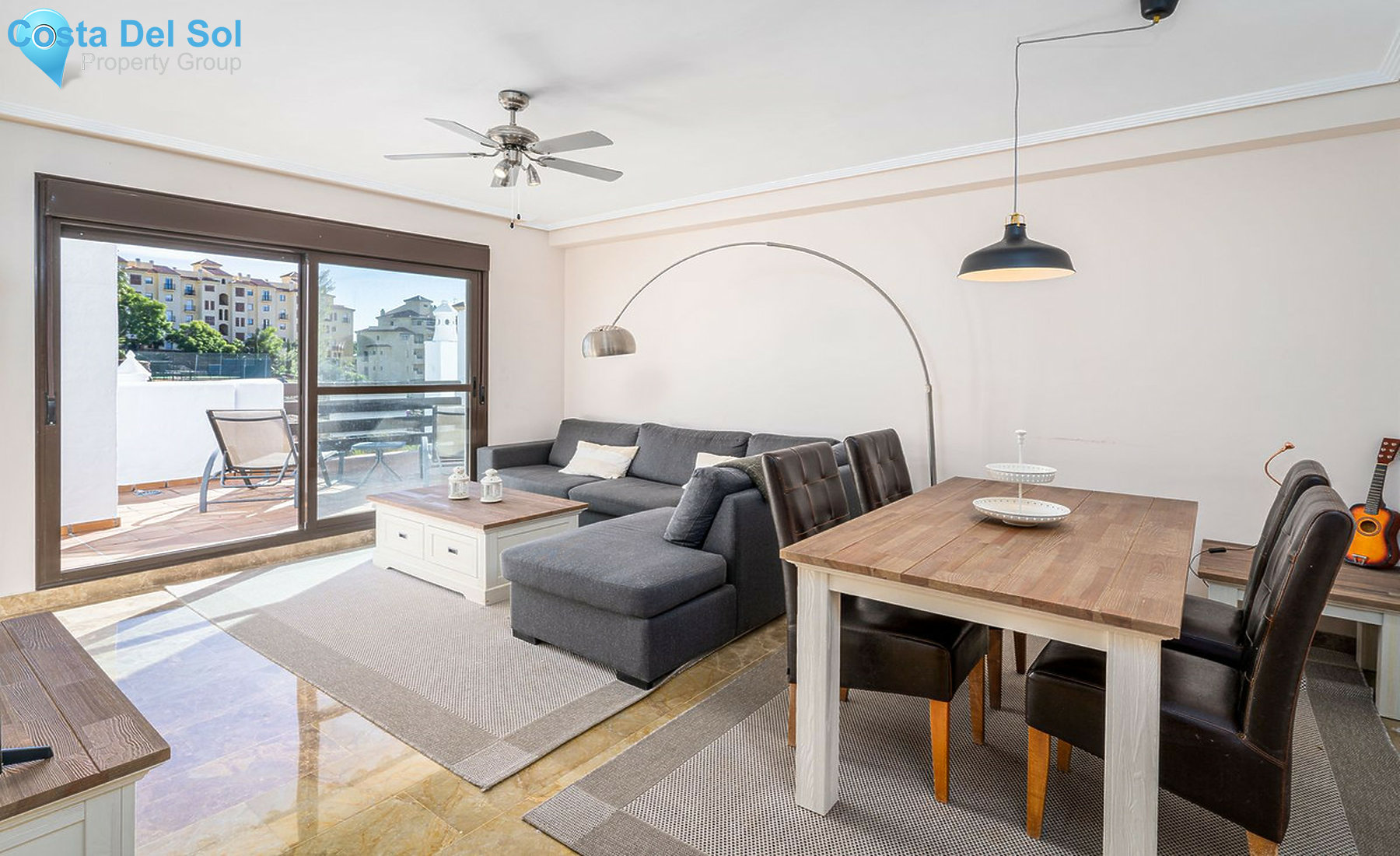 Middle Floor Apartment in Estepona-1523919