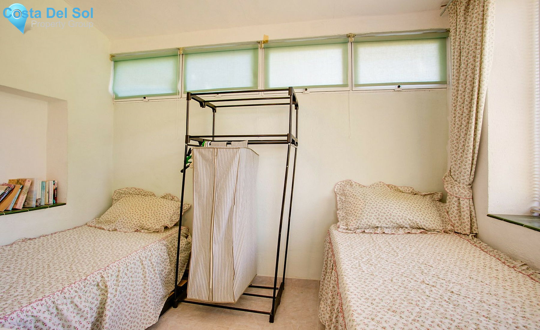 Middle Floor Apartment in Estepona