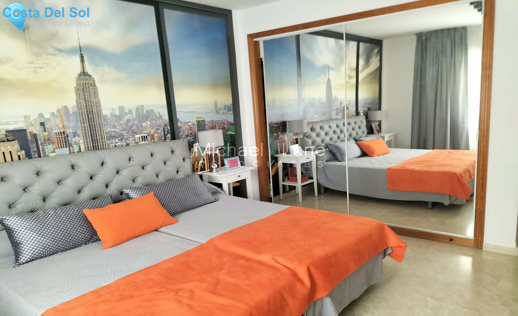 Middle Floor Apartment in Estepona-1541872