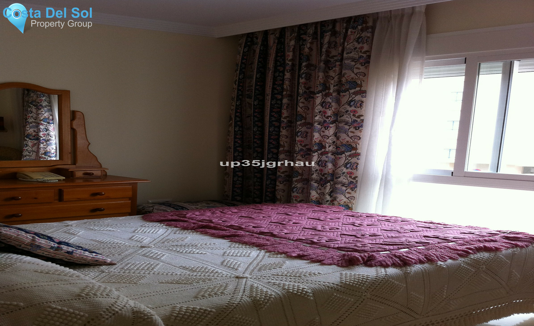 Middle Floor Apartment in Estepona-1552986