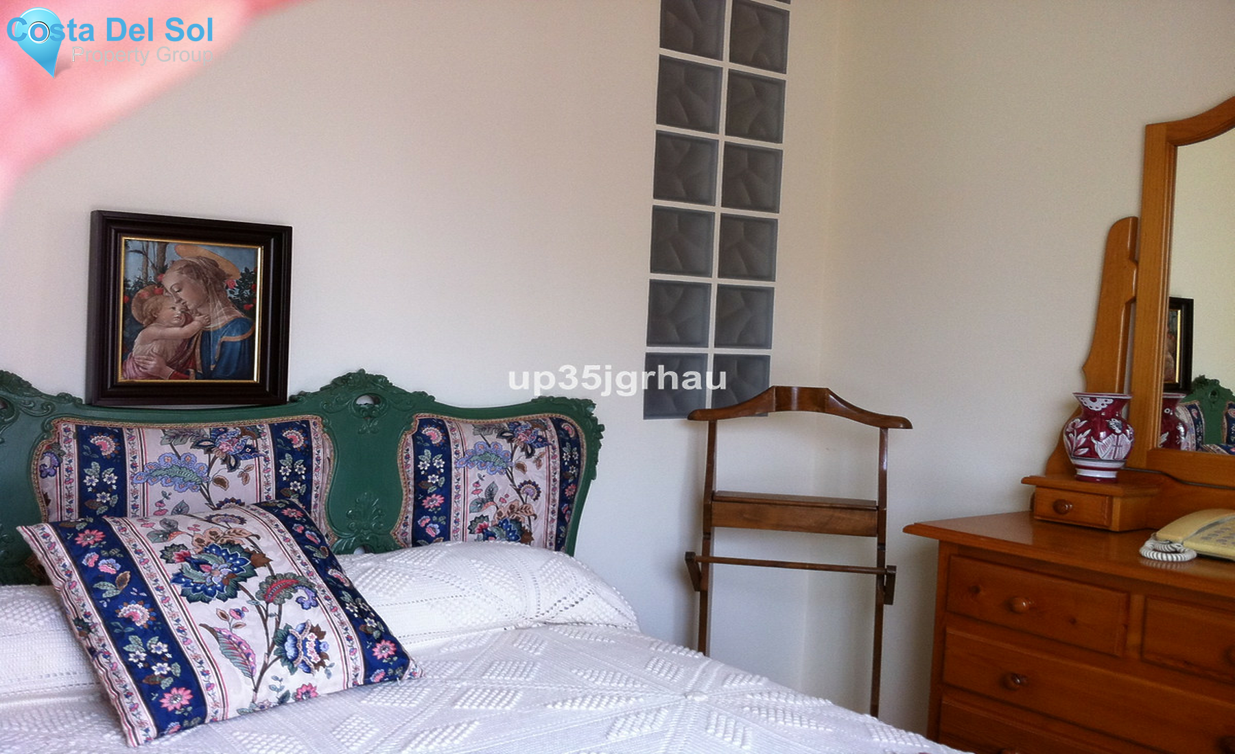 Middle Floor Apartment in Estepona-1552976
