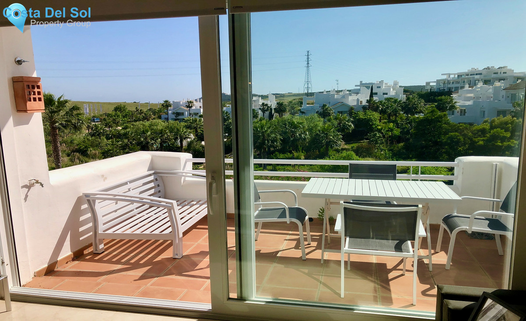 Middle Floor Apartment in Estepona-1553030
