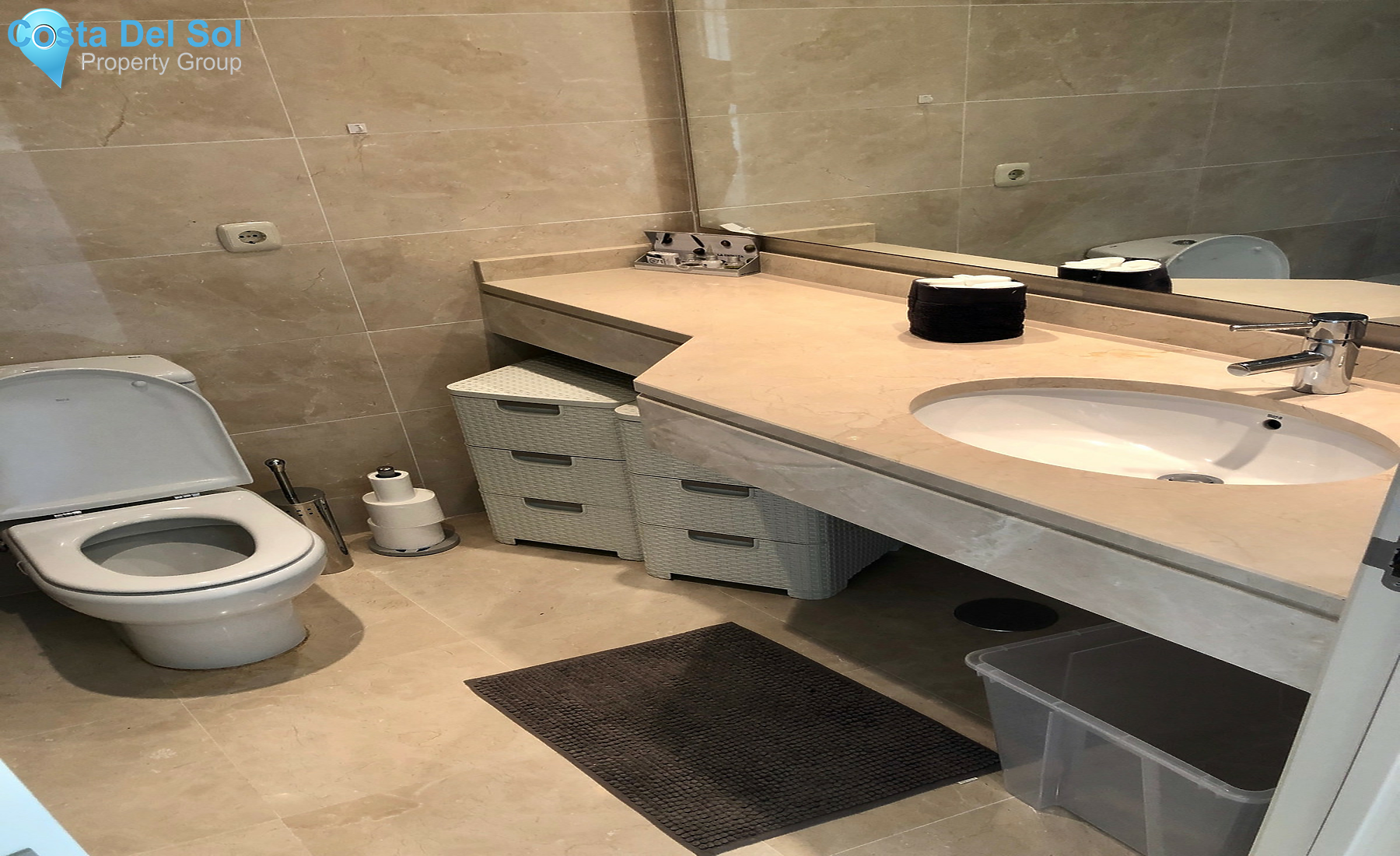 Middle Floor Apartment in Estepona-1553039