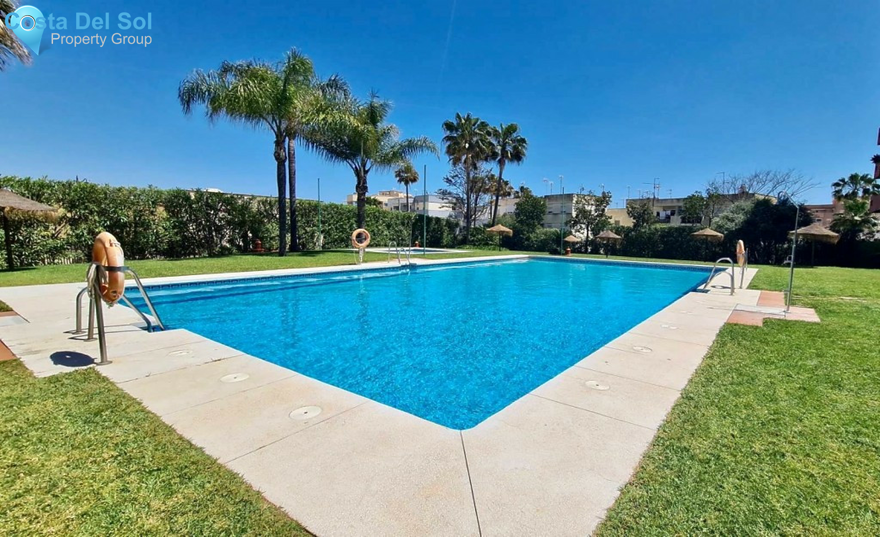 Middle Floor Apartment in Estepona