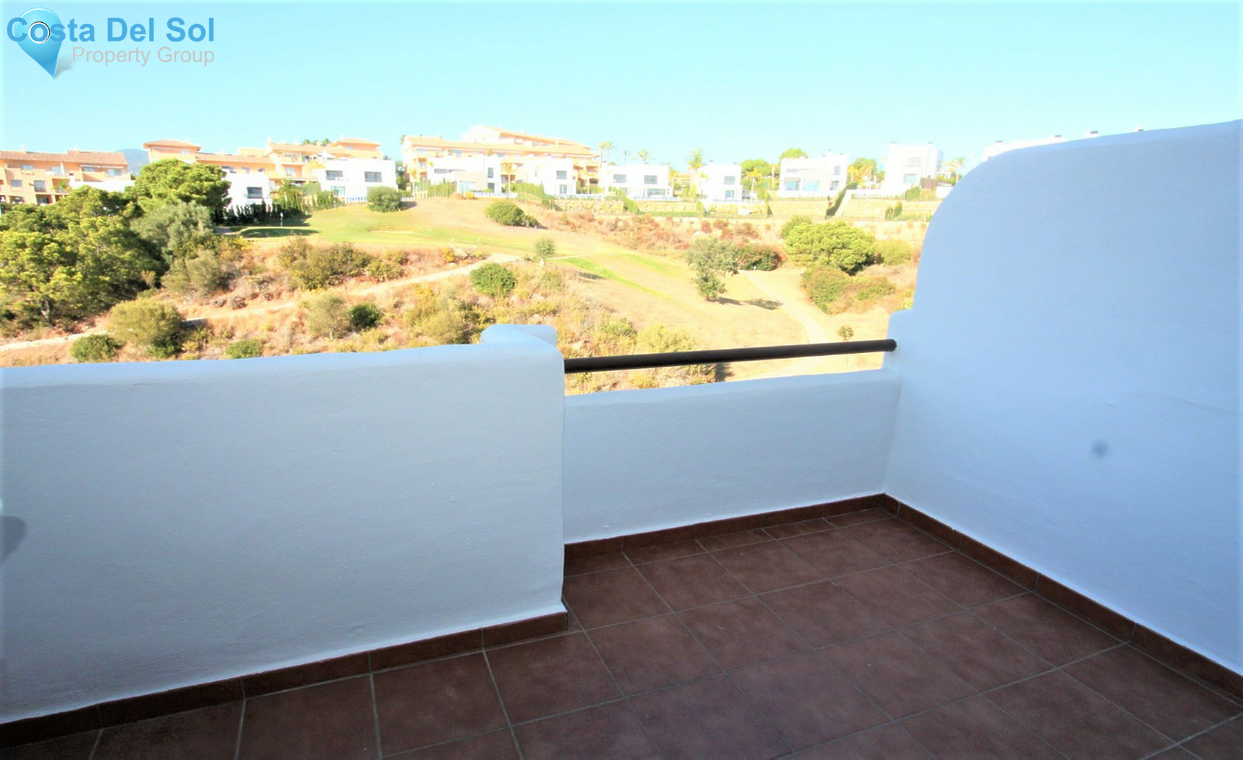 Middle Floor Apartment in Estepona