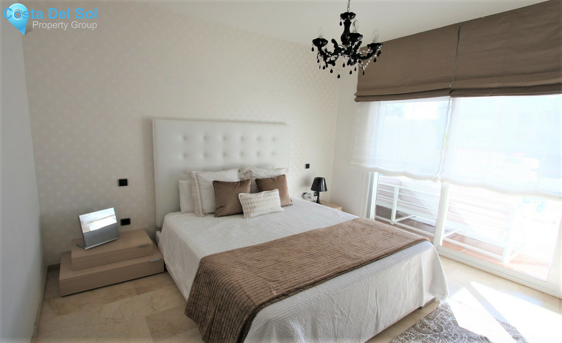 Middle Floor Apartment in Estepona-1557176