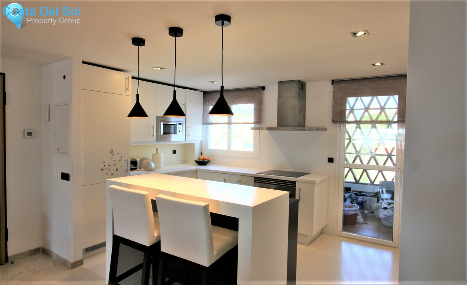 Middle Floor Apartment in Estepona-1557177