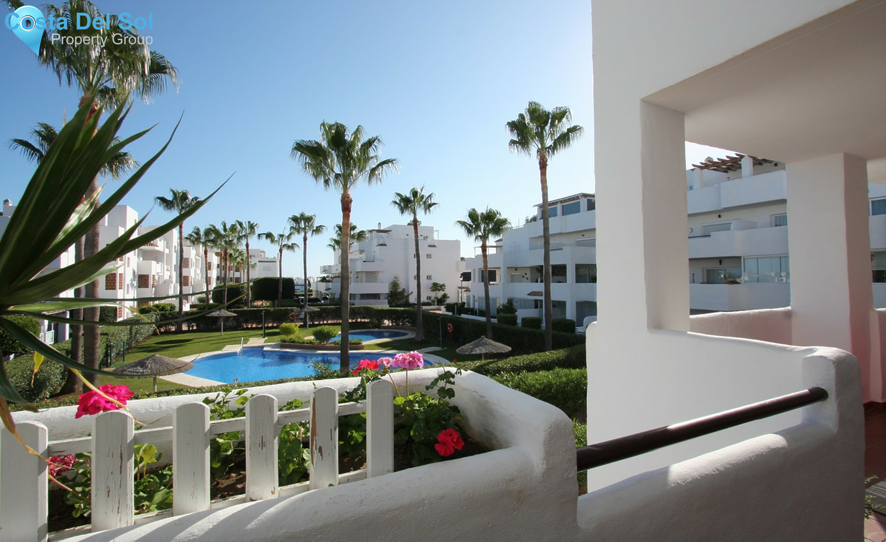 Middle Floor Apartment in Estepona-1557172
