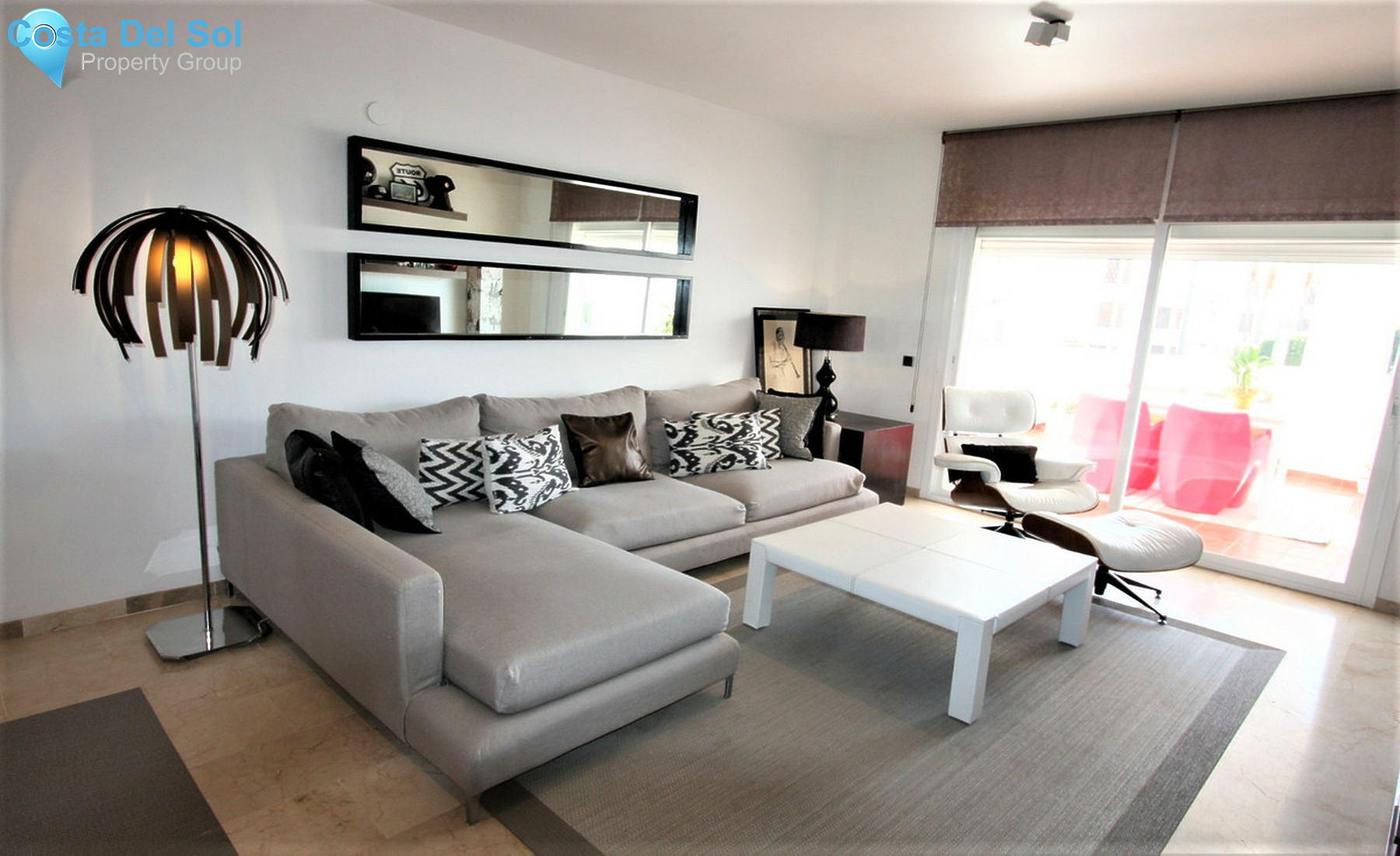 Middle Floor Apartment in Estepona-1557174