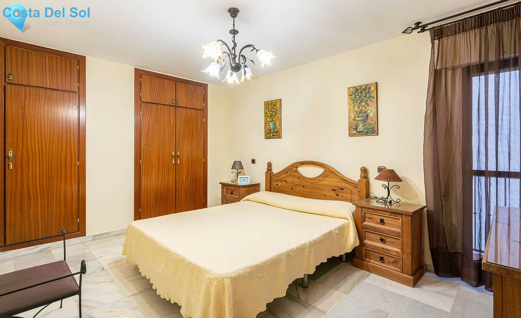 Middle Floor Apartment in Estepona-1558166