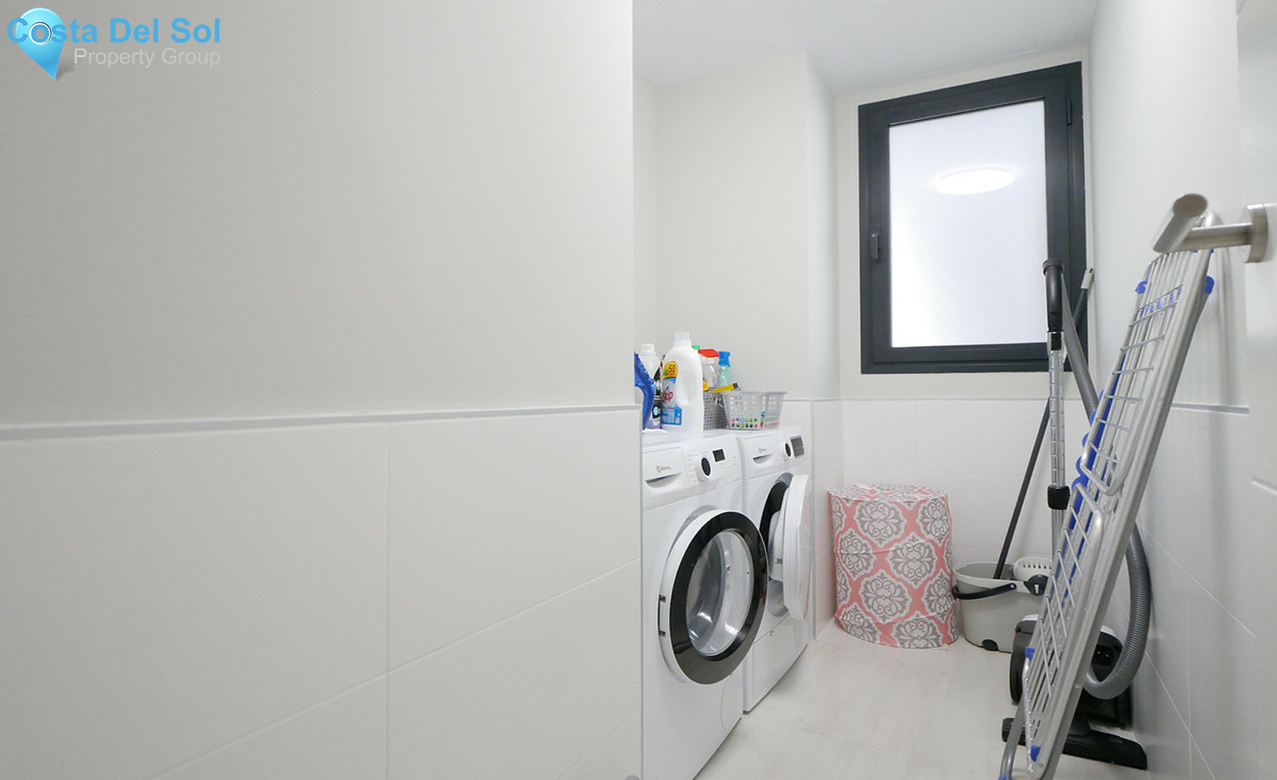 Middle Floor Apartment in Estepona-710900