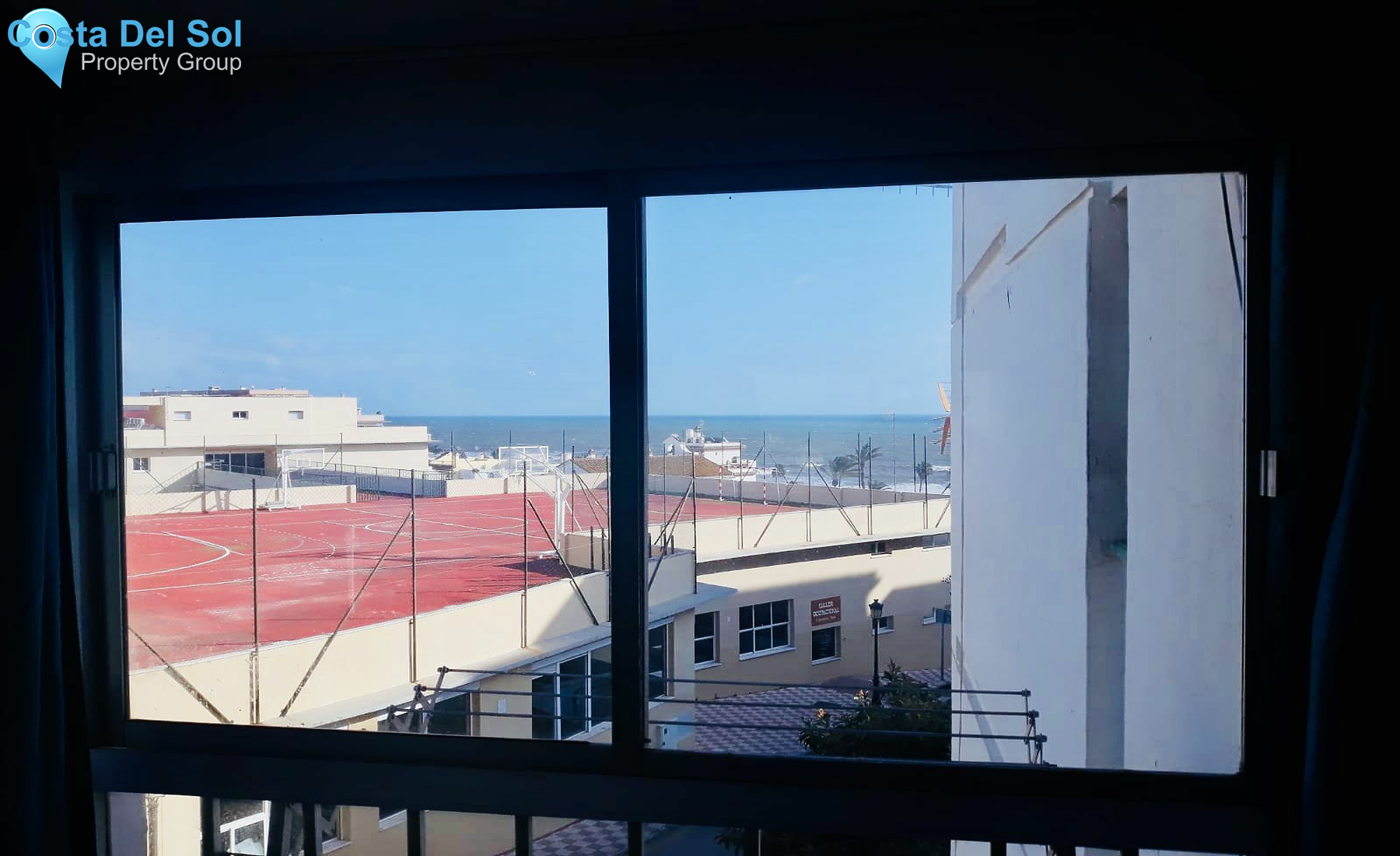 Middle Floor Apartment in Estepona-1137290