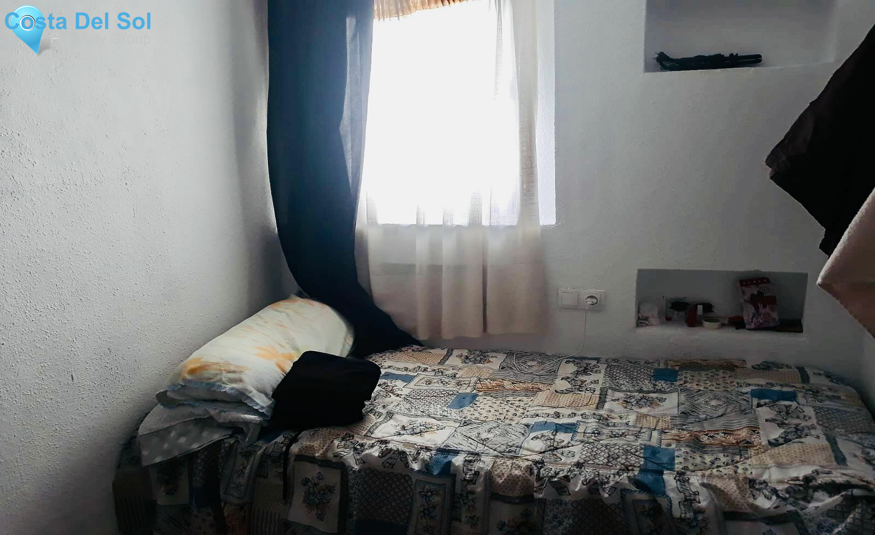 Middle Floor Apartment in Estepona-1137294