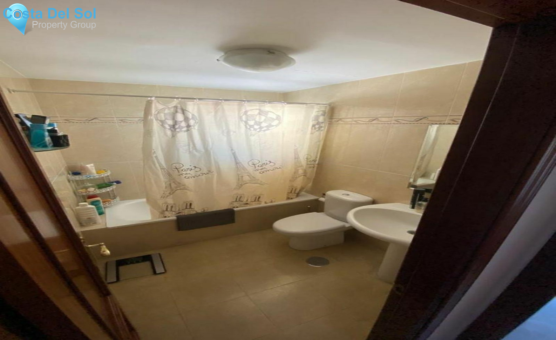 Middle Floor Apartment in Estepona-1139568