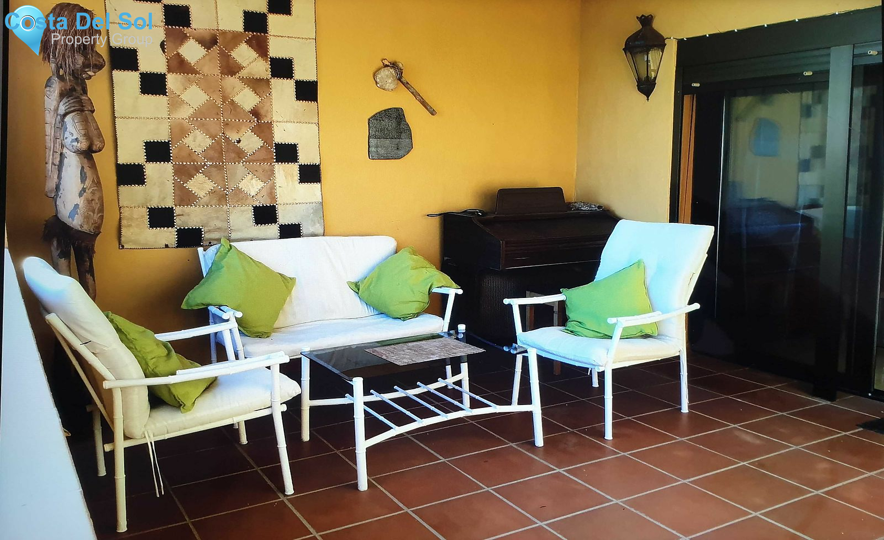 Middle Floor Apartment in Estepona-1141718