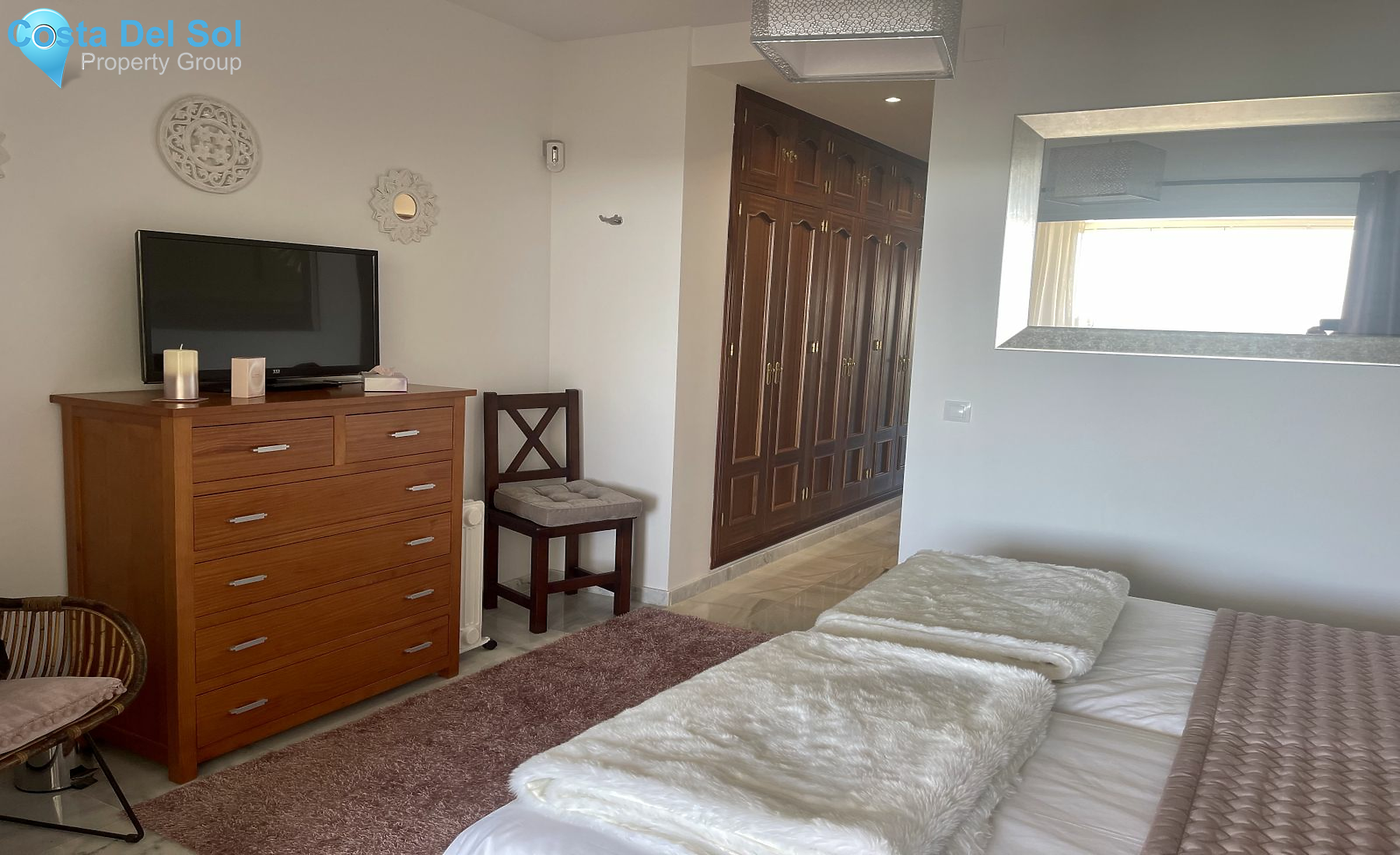 Middle Floor Apartment in Estepona-1147905