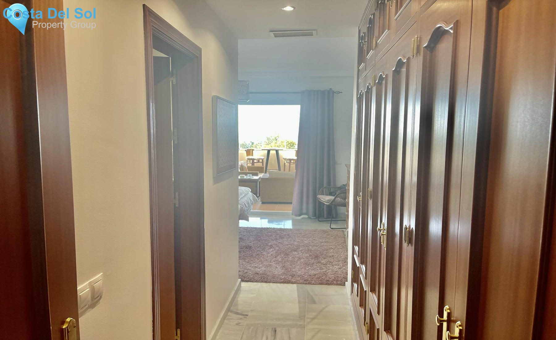 Middle Floor Apartment in Estepona-1147908