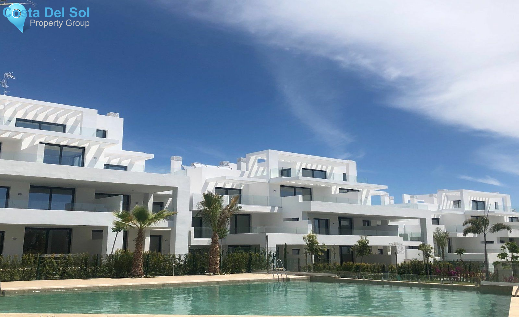 Middle Floor Apartment in Estepona-1152176