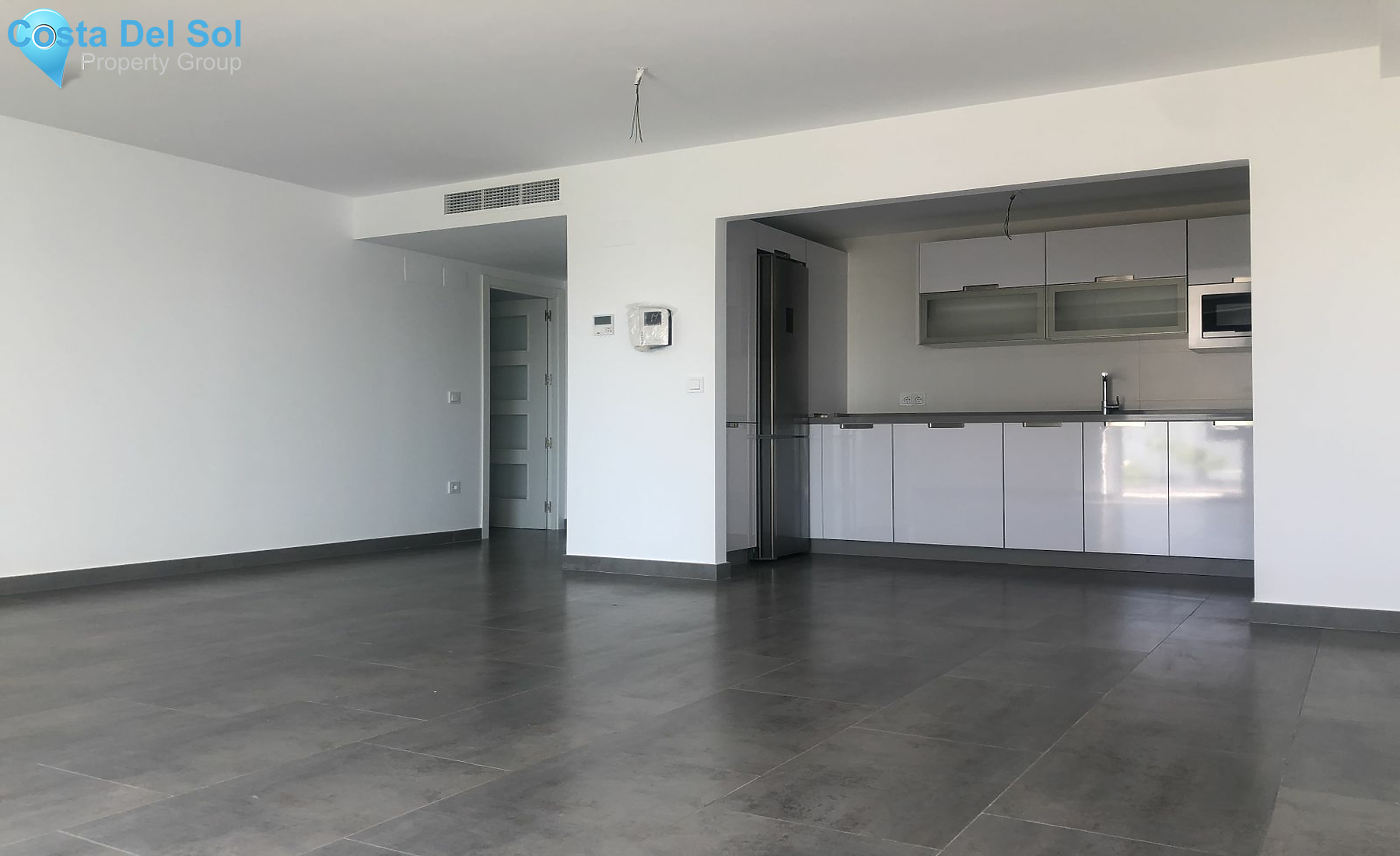 Middle Floor Apartment in Estepona-1152186