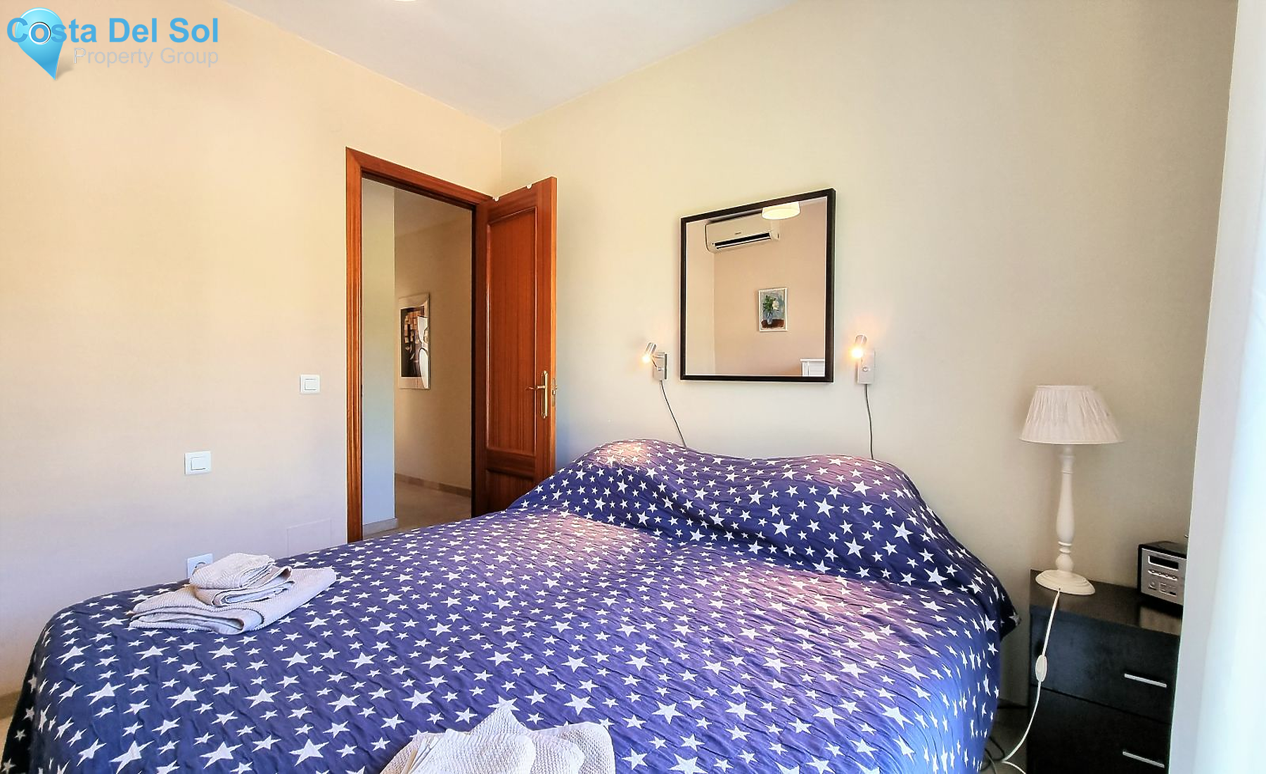 Middle Floor Apartment in Estepona-1155548