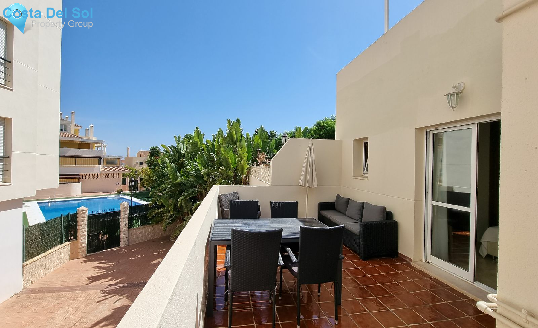 Middle Floor Apartment in Estepona-1155541