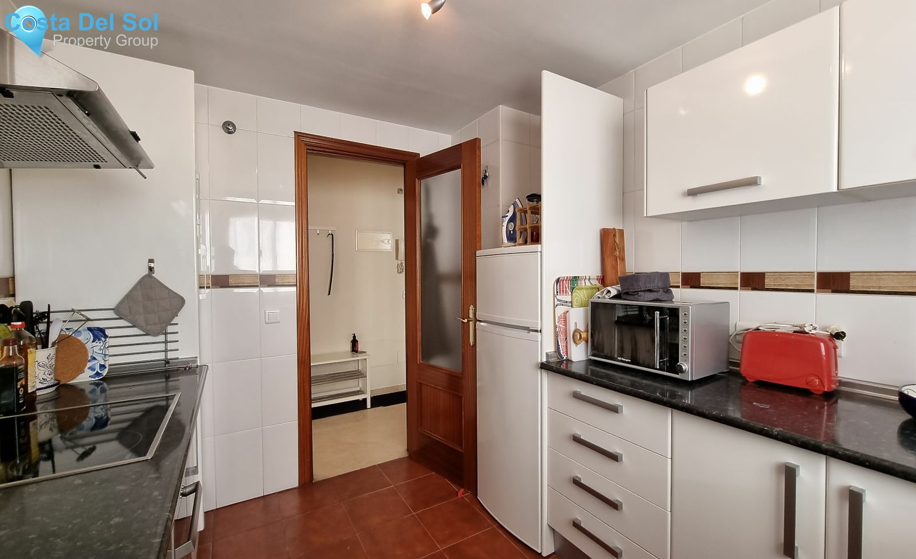 Middle Floor Apartment in Estepona-1155545