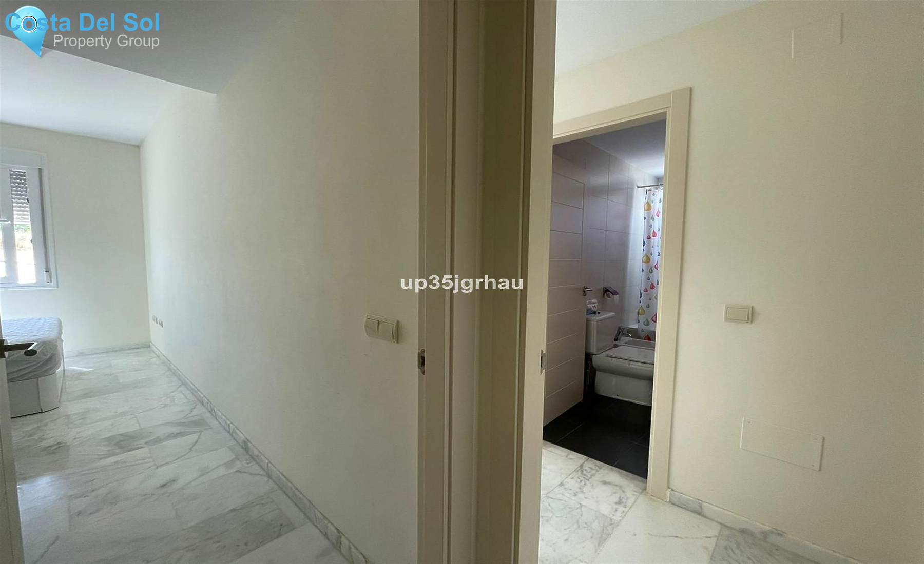 Middle Floor Apartment in Estepona-1158582