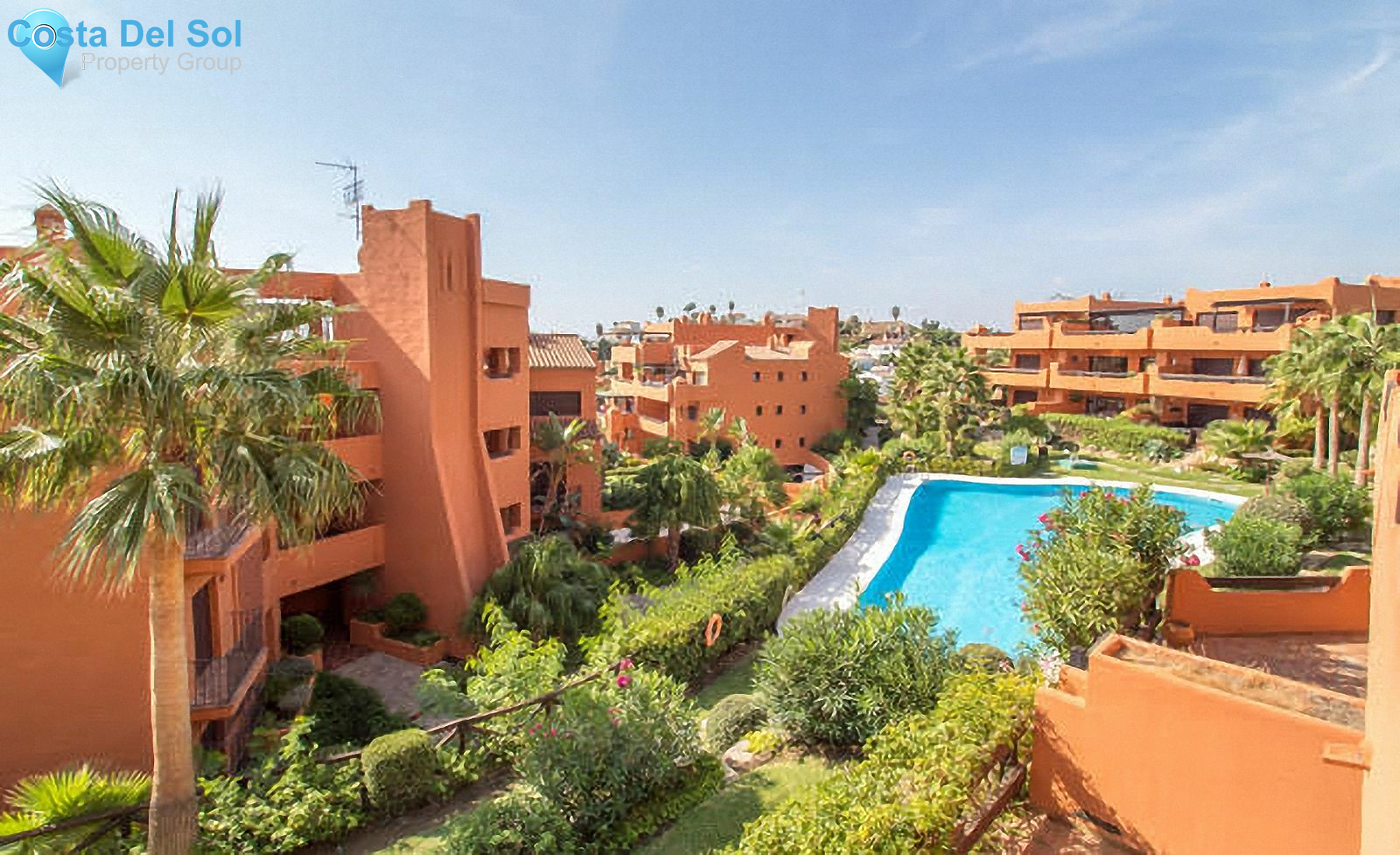 Middle Floor Apartment in Estepona-1159350