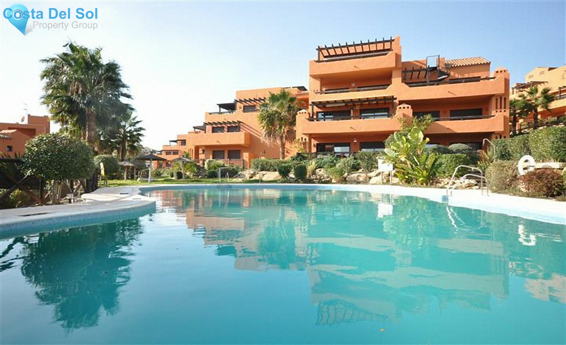 Middle Floor Apartment in Estepona-1159336