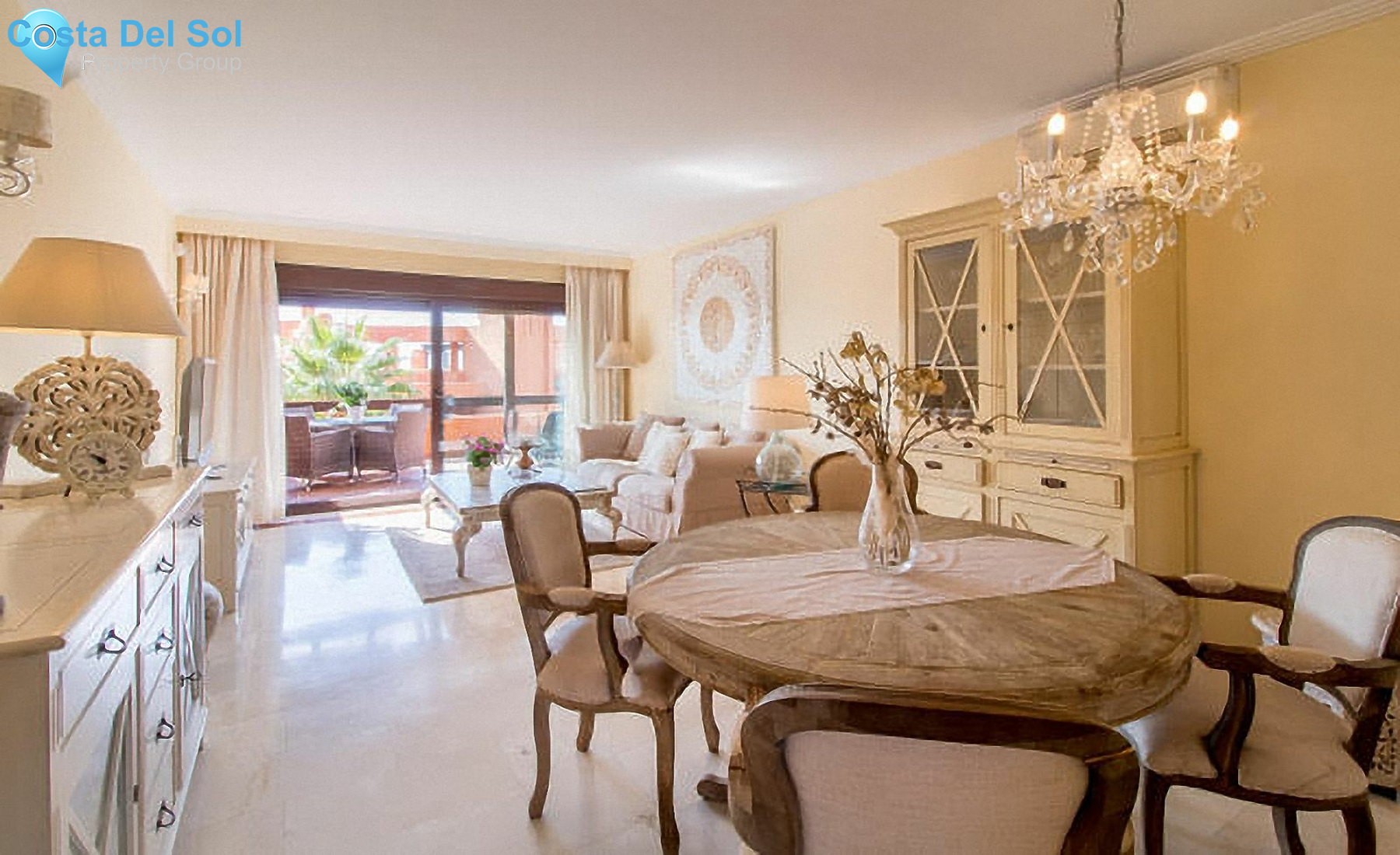 Middle Floor Apartment in Estepona-1159338