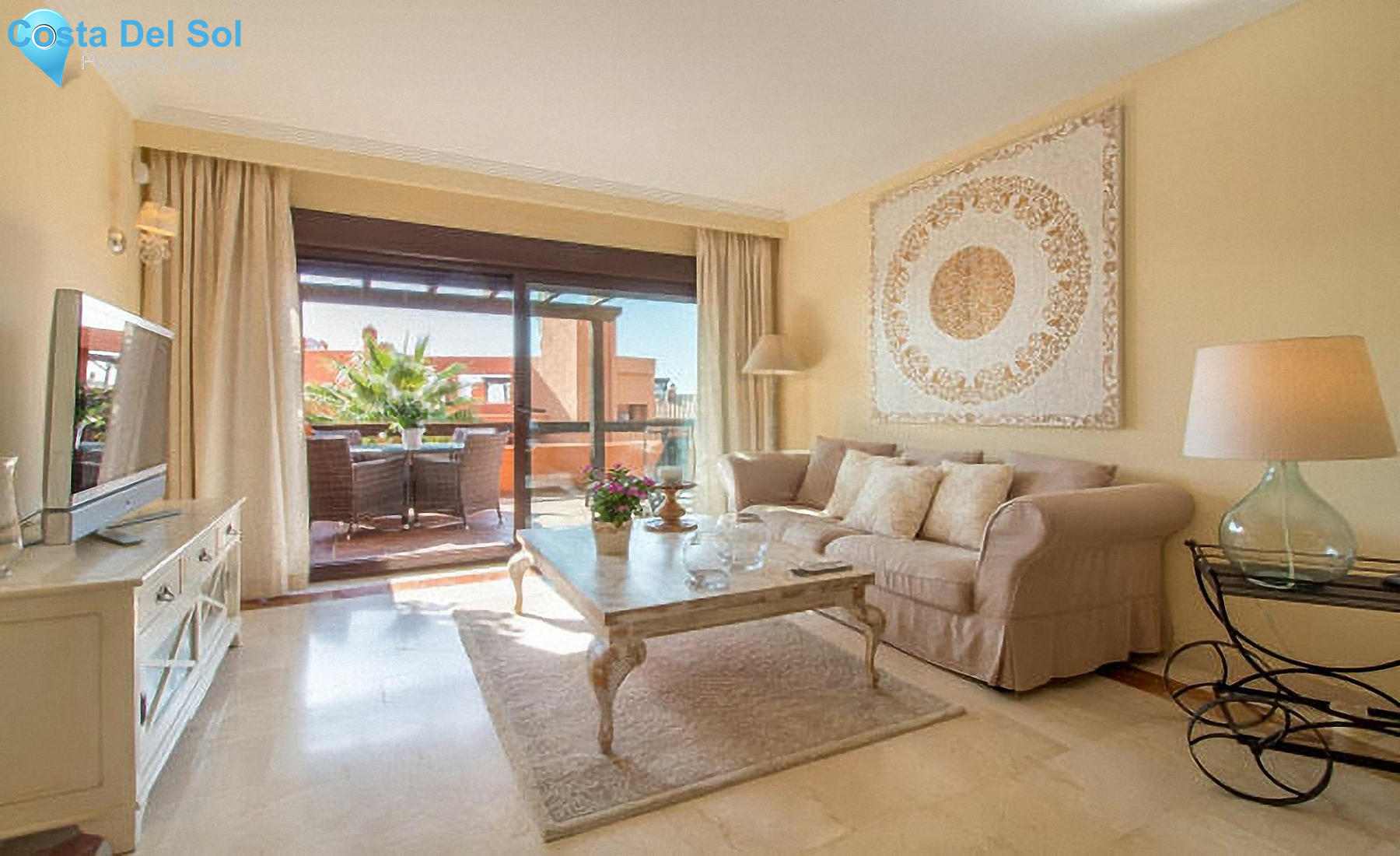 Middle Floor Apartment in Estepona-1159340