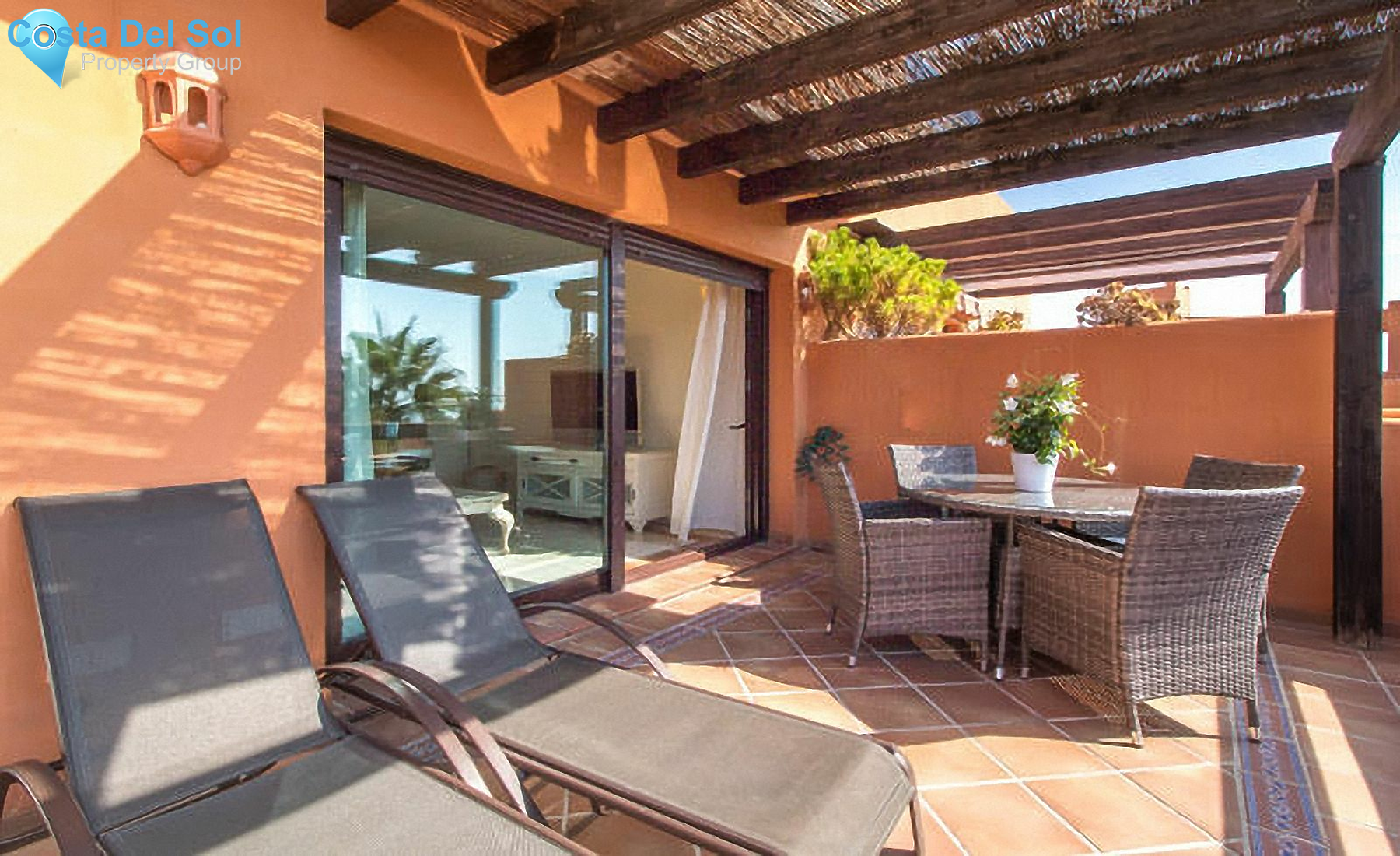 Middle Floor Apartment in Estepona-1159341