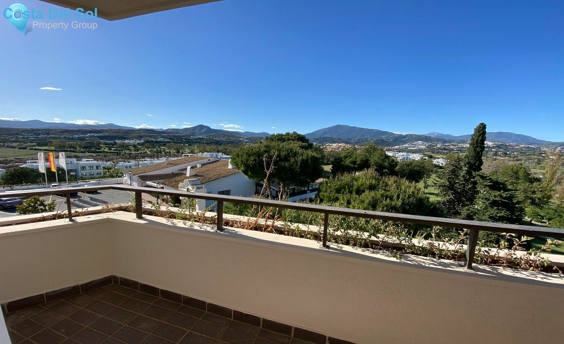 Middle Floor Apartment in Estepona-1159607