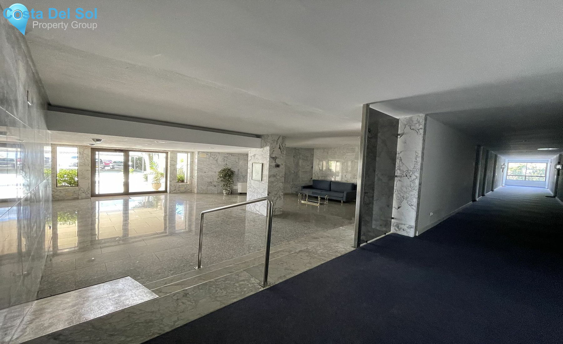 Middle Floor Apartment in Estepona-1159610