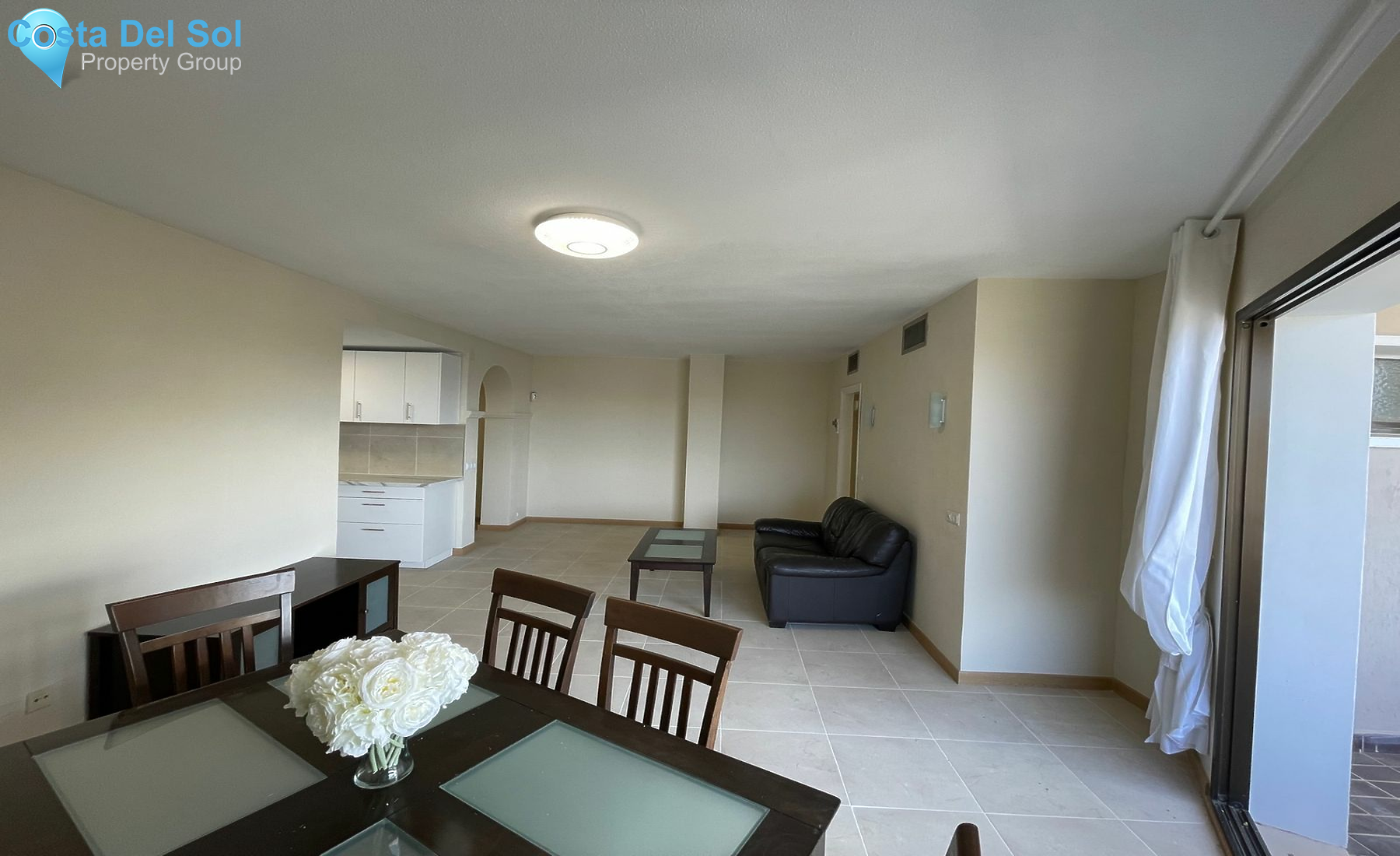 Middle Floor Apartment in Estepona-1159612