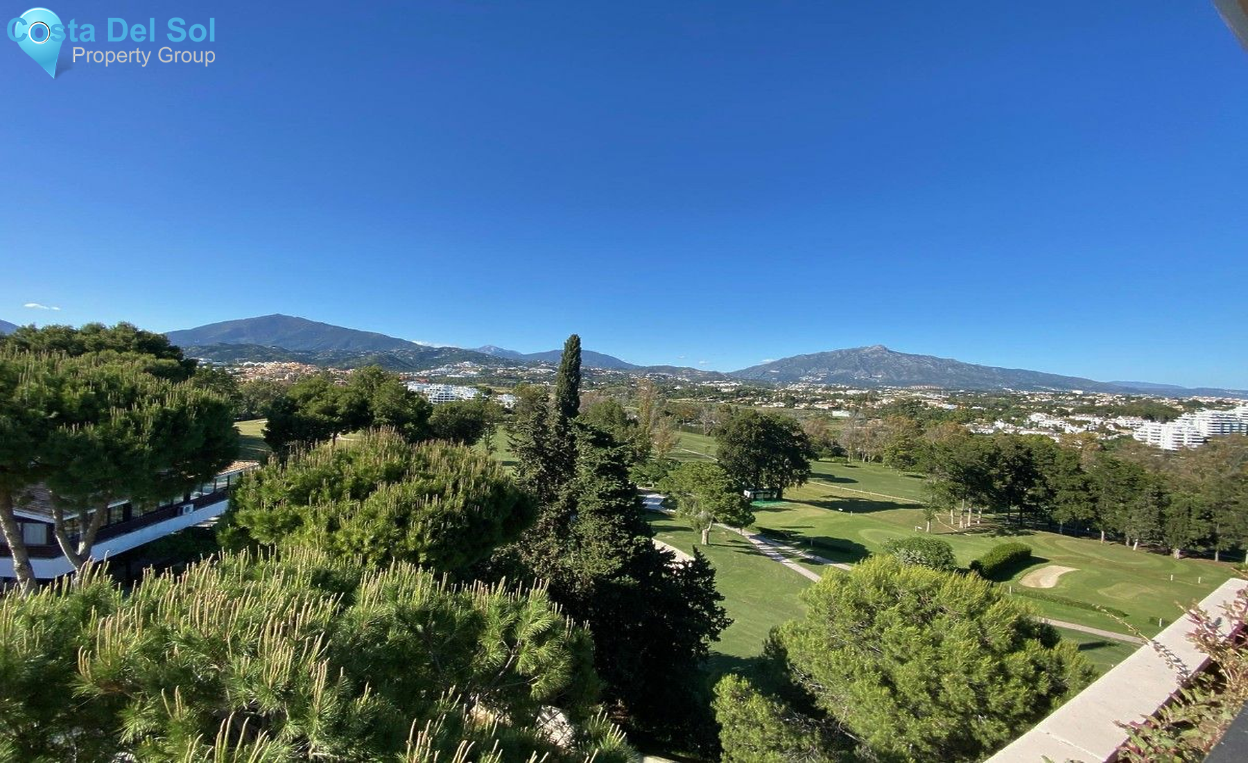 Middle Floor Apartment in Estepona-1159596