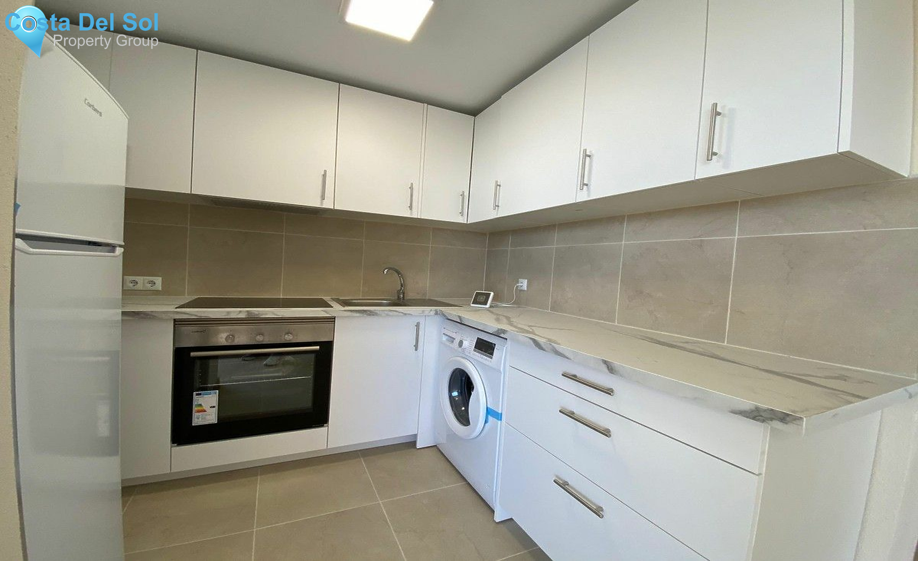 Middle Floor Apartment in Estepona-1159598