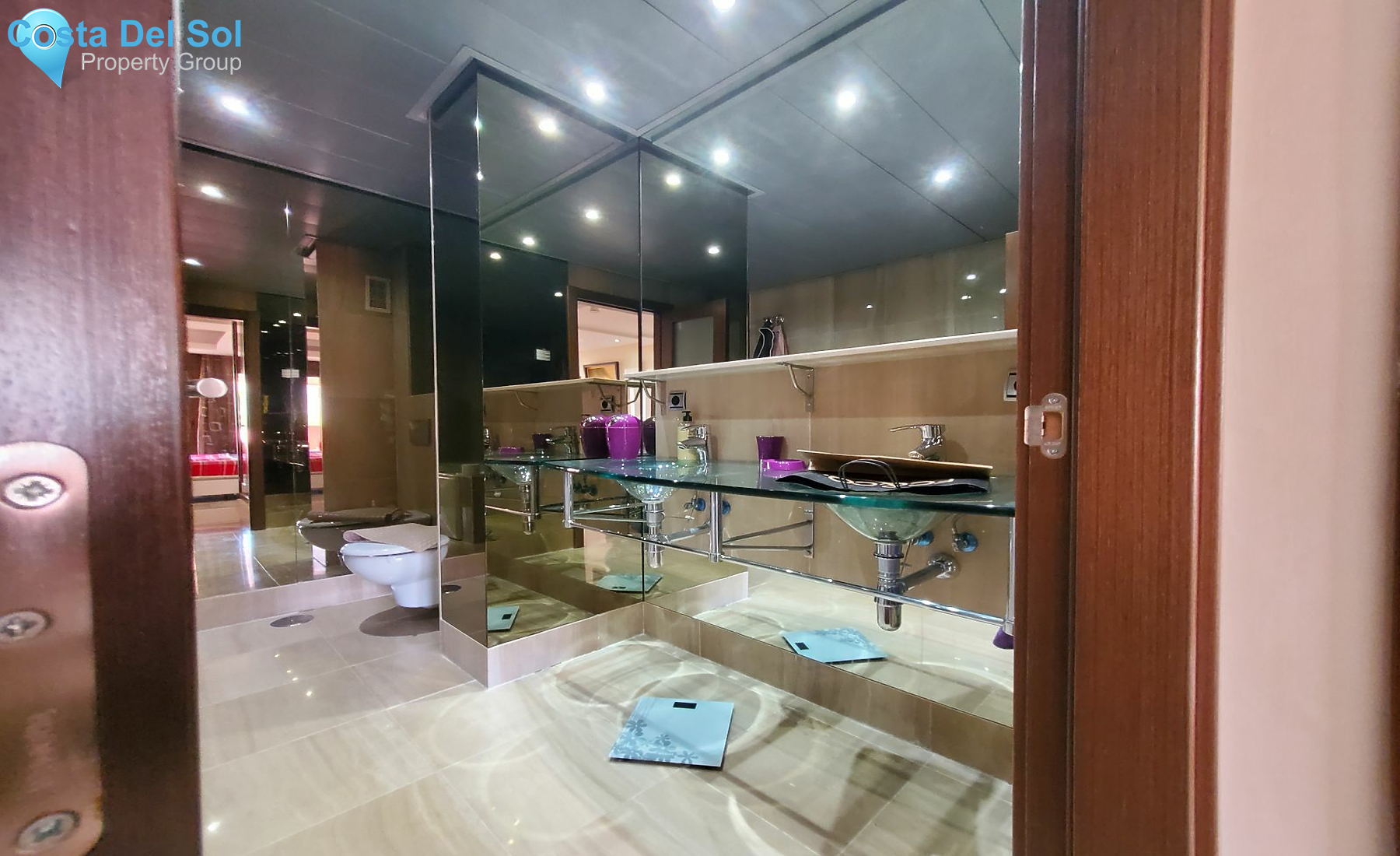 Middle Floor Apartment in Estepona-1160709