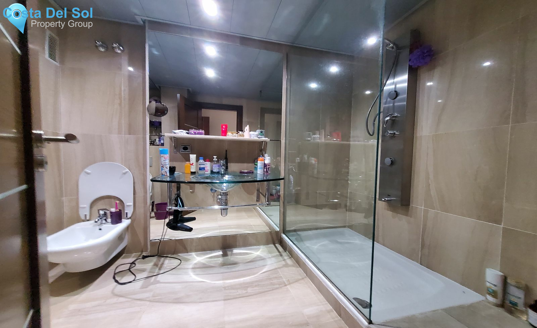 Middle Floor Apartment in Estepona-1160710