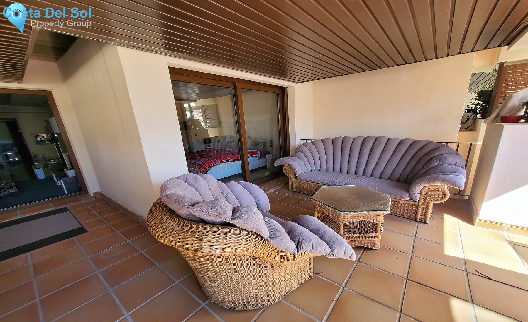 Middle Floor Apartment in Estepona-1160713