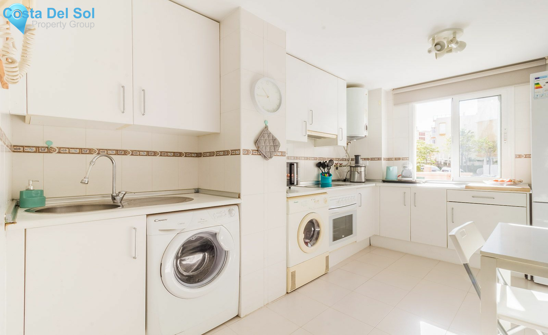 Middle Floor Apartment in Estepona-1162650